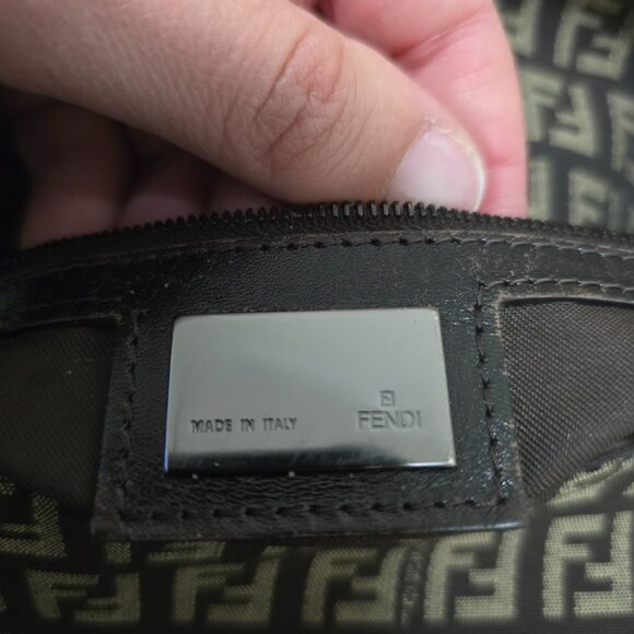 Authentic Fendi brown canvas signature FF Baguette Bag - Picture 5 of 15